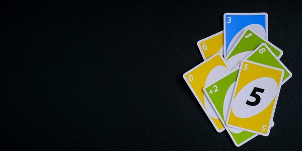 Comprendre les règles uno flip : guide rapide et clair